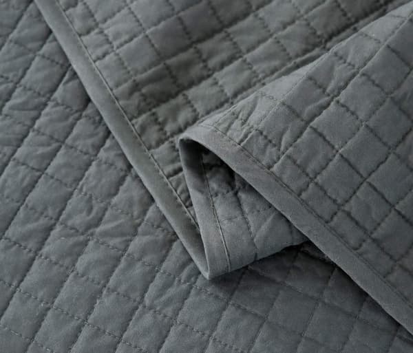 Rootz Vendbart Sengetæppe - Sofatæppe - Polyester - Åndbar - Alsidig - Mørkegrå - 360 g/m² - 1 cm Kant - 150 cm x 200 cm
