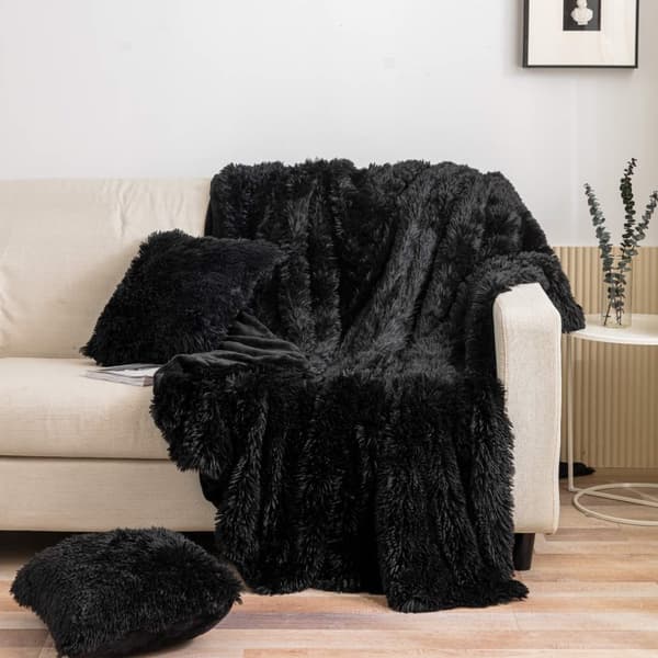 Filt överkast YETI 200x220 lurvig pälsstruktur svart
