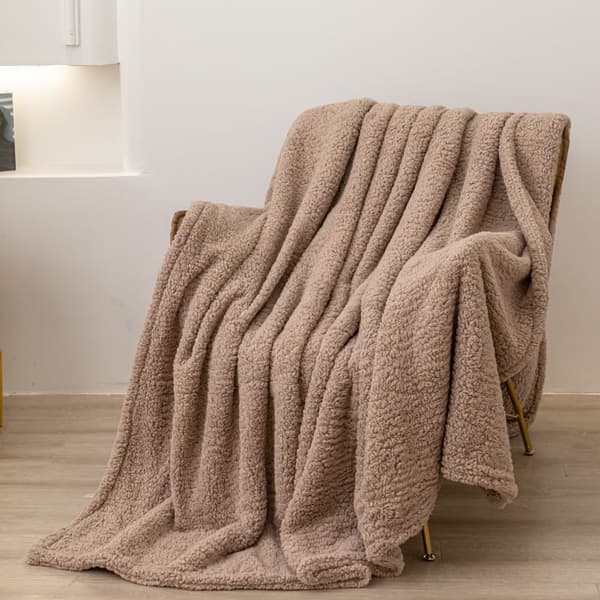 Tæppekast Dreamy boucle 150x200 brun blød boucle+lam