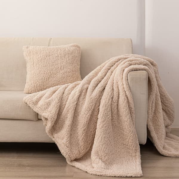 Tæppekast Dreamy boucle 150x200 beige blød boucle+lam