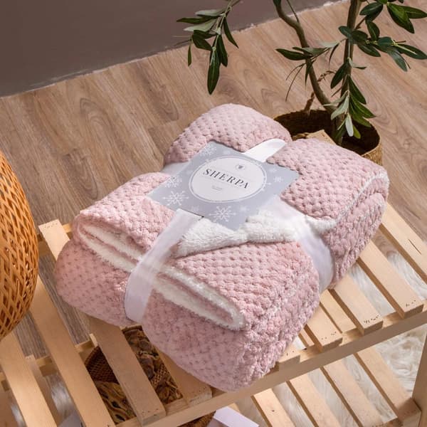Tæppekast Sherpa 150x200 pudderrosa hvid dobbeltsidet lam
