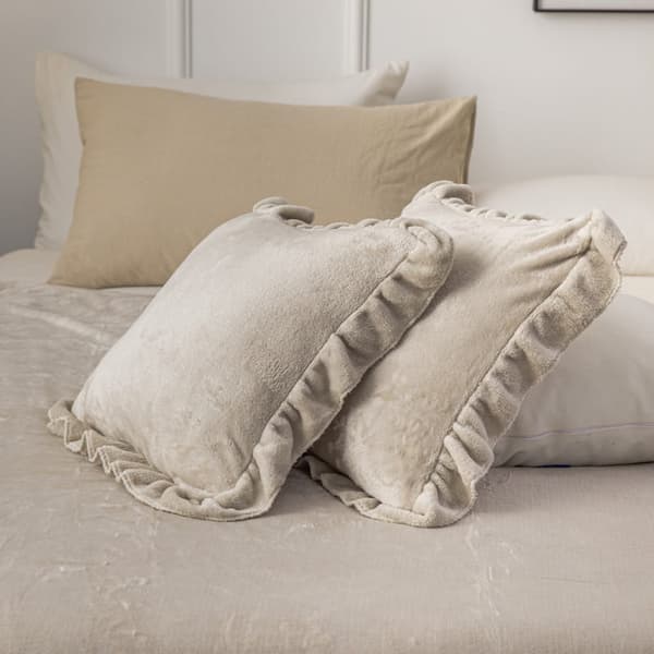 Ruffly tæppe 150x200 beige med flæser