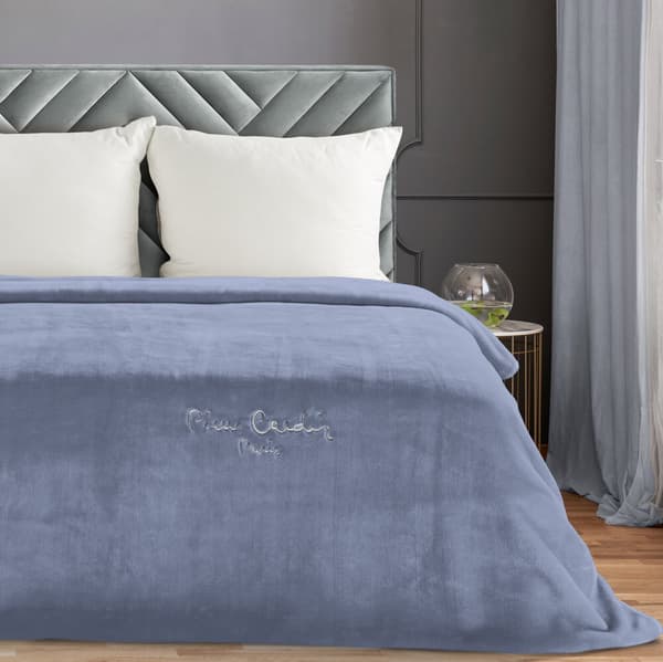 Pierre Cardin CLARA1 Tæppe 220x240 Pierre Cardin Eurofirany grafit luftigt og varmt broderet logo