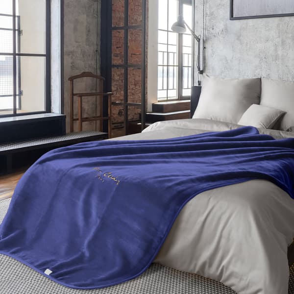 Pierre Cardin CLARA1 Filt 220x240 Pierre Cardin Eurofirany marinblå fluffig och varm broderad logotyp