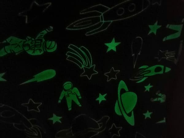 Pimeässä hohtava peitto 150x200 Galaxy Space Fluorescent