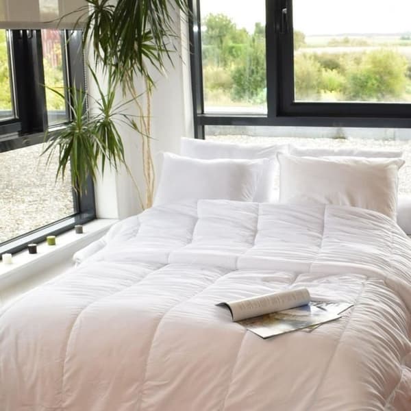 Speciel, hyggelig dyne - Tempereret - 240 x 220 cm - 250 g/m² - Hvid
