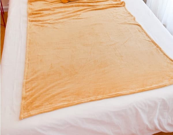 Peitto ja tyyny 2in1 maskotti naarashirvi II