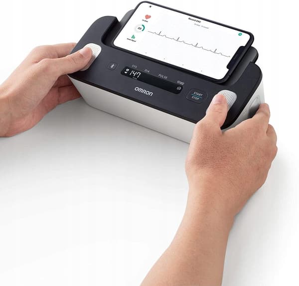 OMRON Täydellinen verenpainemittari ja elektroninen EKG 1 kpl