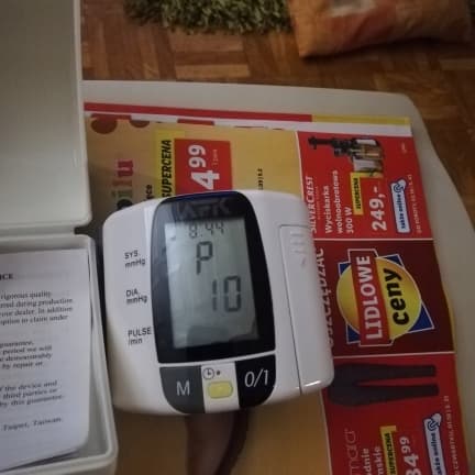 OMRON RS4 -rannevopainemittari