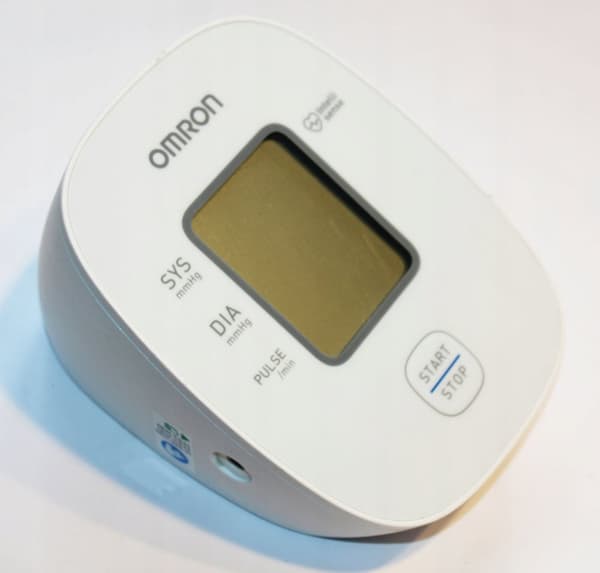 OMRON M2 Basic Hem-7121J-E verenpainemittari