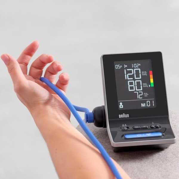 Braun blodtrycksmätare ExactFit 5 Connect Smart blodtrycksmätare - BUA6350EU