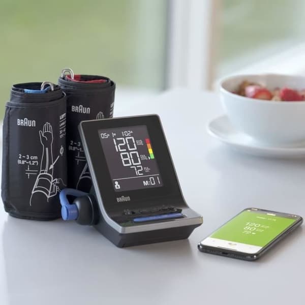 Braun blodtrycksmätare ExactFit 5 Connect Smart blodtrycksmätare - BUA6350EU