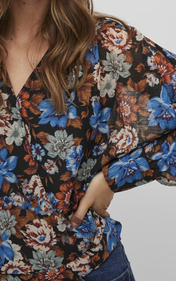 Vila - Vifanna Ala LS Wrap Top