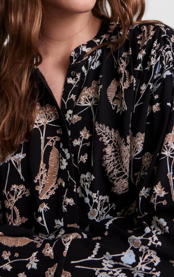 Pieces - pcJubilee LS Top