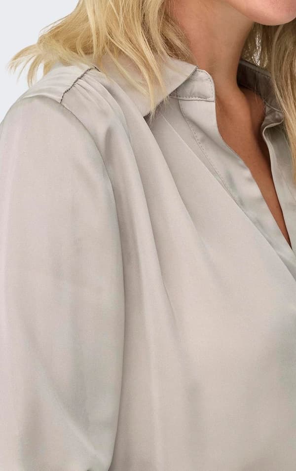 Only - onlZora LS V-neck Collar Top