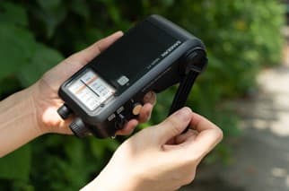 MMR-77 Matt Black Multi-powered AM/FM Receiver