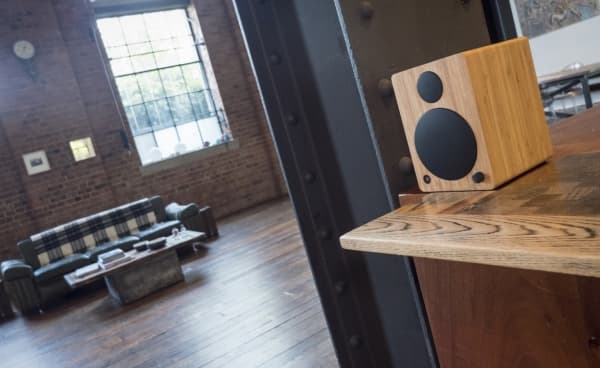 Wavemaster CUBE MINI NEO BAMBOO, 2-suuntainen, 2.0 kanavaa, Langaton, 36 W, 55 - 22000 Hz, Ruskea