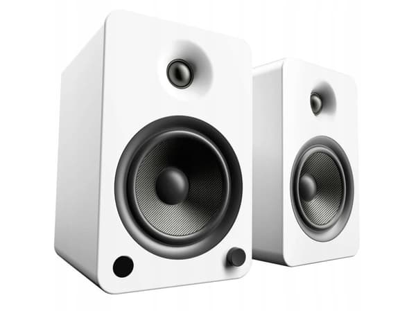 Tietokonekaiuttimet KANTO AUDIO 5.25" DRIVER - POWERED SPEAKERS WITH BLUETOOTH® AND PHONO PREAMP - MATTE WHITE (INCL. TYPE F &amp; G POWER CORDS)