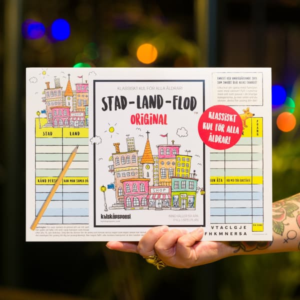 Stad, Land, Flod