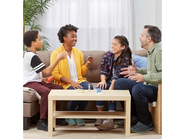Hasbro Taboo Kids vs. Parents, 8 År, Familjespel