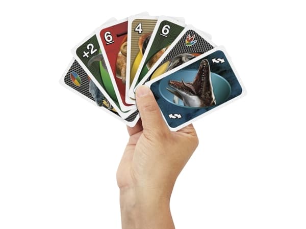 Games UNO Jurassic World Rebirth, Kortspel, Kasta kort, 7 År