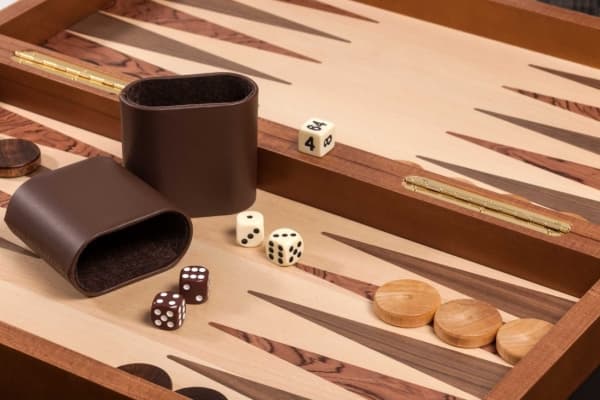 Philos shakki backgammon nappulasarja, kenttäkoko 50 mm