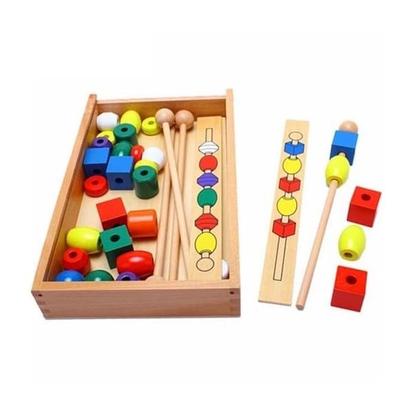 Spelpärlor för att trä Montessoribildrekonstitution