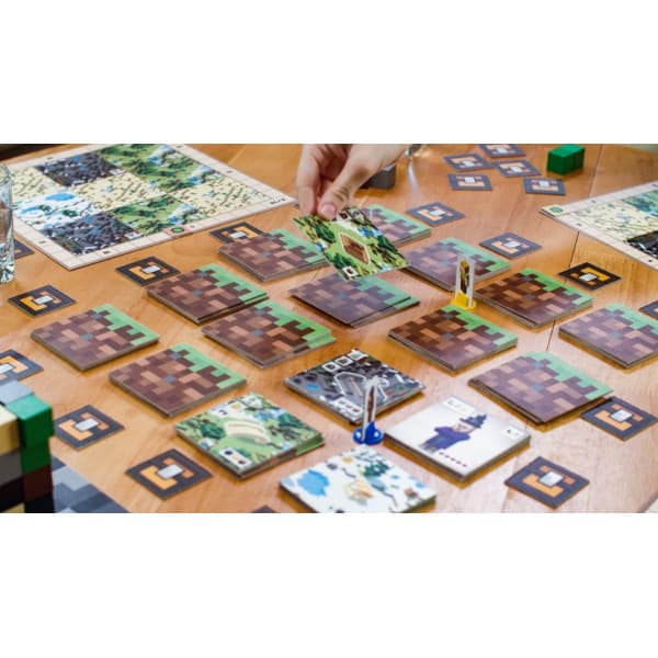 Ravensburger Minecraft: Builders & Biomes -brætspil