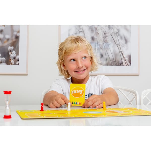 Tactic Junior Alias -lautapeli
