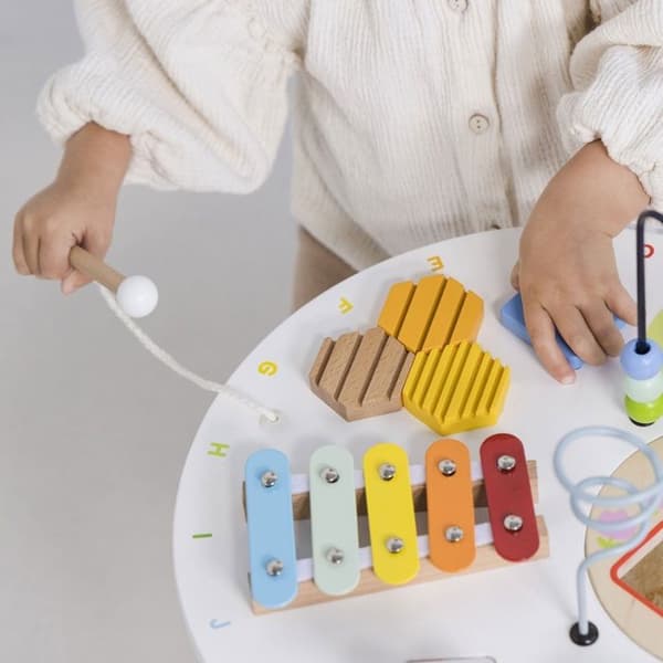 Le Toy Van - Aktivitetsbord - JH PRODUKTER