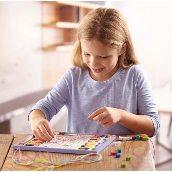 Träpärlor satt till tråd - MELISSA & DOUG - Box med 200 pärlor - Färgglada bokstäver och former