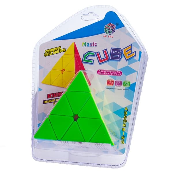 Logisk pyramid på ett blisterkort