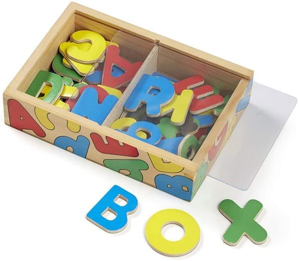 Pedagogiskt spel - MELISSA &amp; DOUG - 52 trä alfabetsmagneter - Magnetiska versaler och gemener