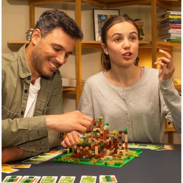 Lego® Monkey Palace - Asmodee - Bygg din väg till seger tegel för tegel! - 10 år och över - 2 till 4 spelare - 45 min