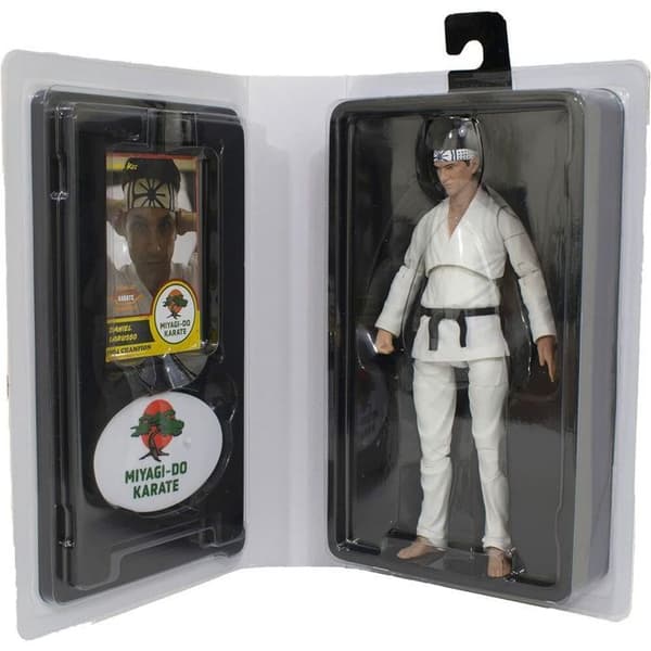 Figur i diamant från Diamond Select Toys Cobra Kai Daniel Larusso SDCC 2022 exklusiv
