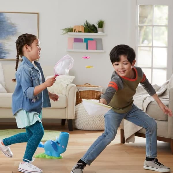 Elefun Flyers - Hasbro Gaming - Spel med fjärilar för barn - 1 till 3 spelare - från 4 år