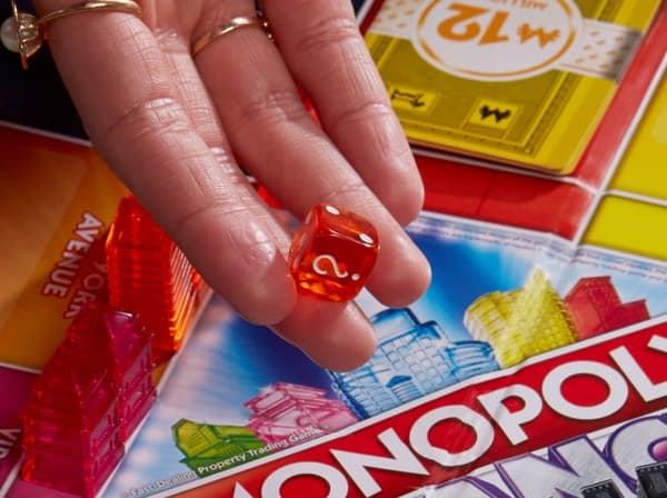 Hasbro MONOPOLY Chance brädspel F8555 POLSK VERSION