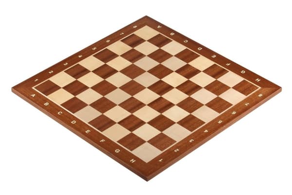 Shakkilauta nro. 4+ (kuvauksella) mahonki/vaahtera (intarsia)