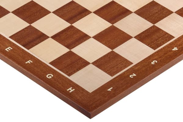 Shakkilauta nro. 4+ (kuvauksella) mahonki/vaahtera (intarsia)