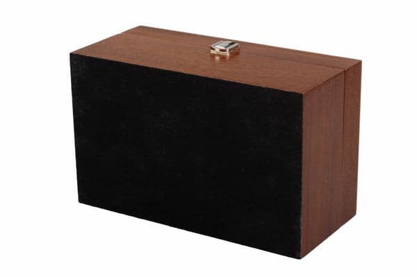 Æske til figurer 24x15x11cm