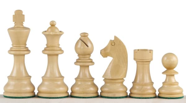 Ajaton shakkilauta (58 mm neliö), nappulat (kuningas 96 mm)