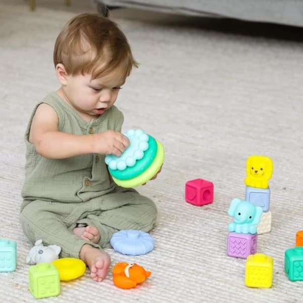 Sensoriellt set med 20 bitar - INFANTINO - 315222 - Stapelbara