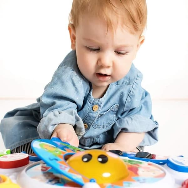 Baby Einstein 90592 - KVM-OMKOPPLARE - Aktivitetsbord Upptäck Musik