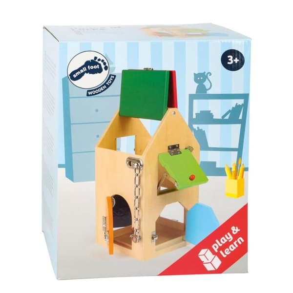 Liten fot 4432 Hus med lås från 3 år