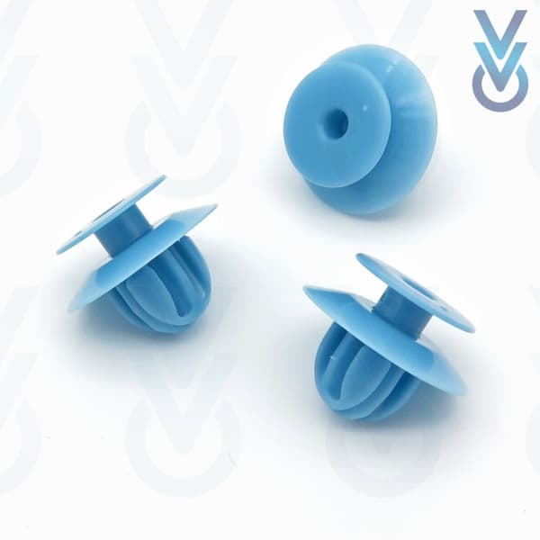 10x  Interior Pillar Trim Clips for some Mitsubishi L200