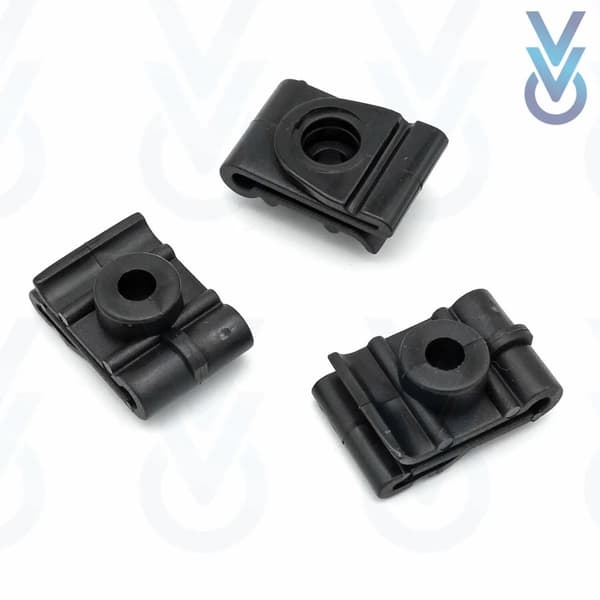 10x Rear Wheel Arch Lining & Mudguard Clips for some Mitsubishi L200