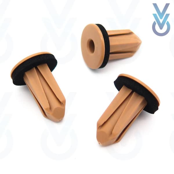 10x Rear Bumper and Trim Fastener Clips for some Mini Countryman