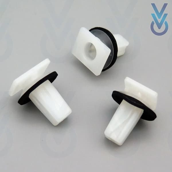 10x Rear Bumper & Trim Fastener Clips for some Kia Ceed