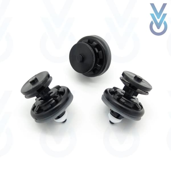 10x Rear Door Card Clips for some Skoda Superb
