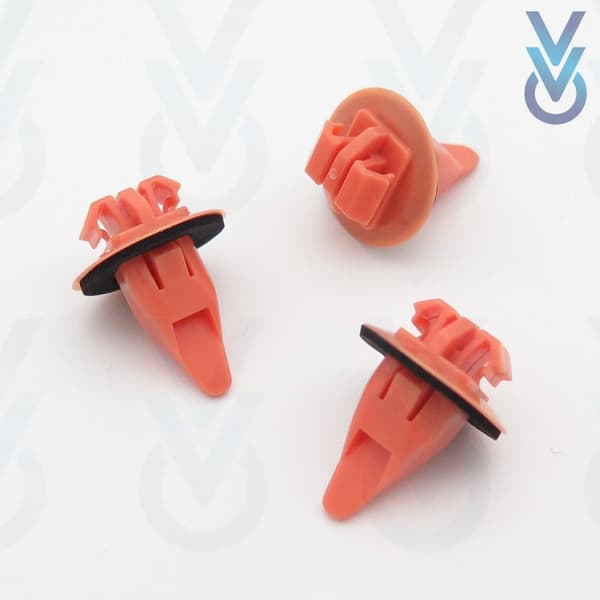 10x Tailgate Exterior Trim Clip Fasteners for some Toyota RAV4